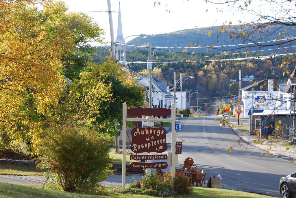 Auberge La Rosepierre Bistro Henri Grandes-Bergeronnes Kültér fotó